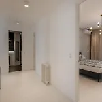 公寓 Luxury Old Town Penthouse W Park *