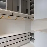 Luxury Old Town Penthouse W Park 公寓