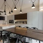 公寓 Luxury Old Town Penthouse W Park *
