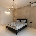 公寓 Luxury Old Town Penthouse W Park