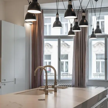 דירה Luxury Old Town Penthouse W Park *