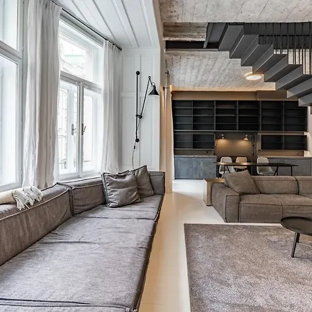 Luxury Old Town Penthouse W Park פראג