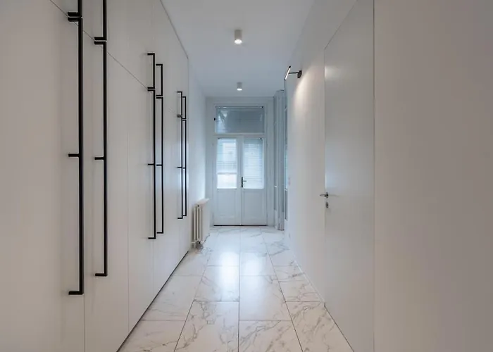公寓 Luxury Old Town Penthouse W Park