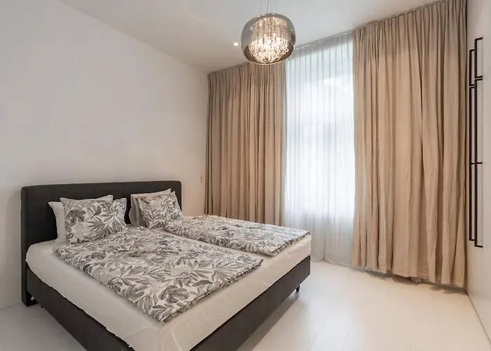 公寓 Luxury Old Town Penthouse W Park