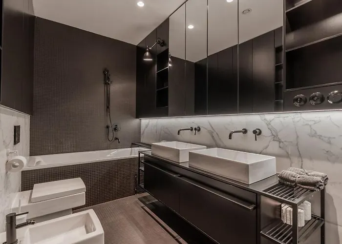 公寓 Luxury Old Town Penthouse W Park *