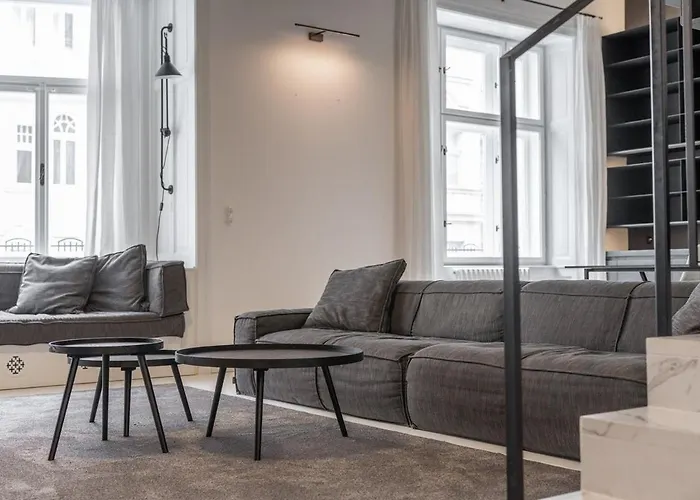 公寓 Luxury Old Town Penthouse W Park *